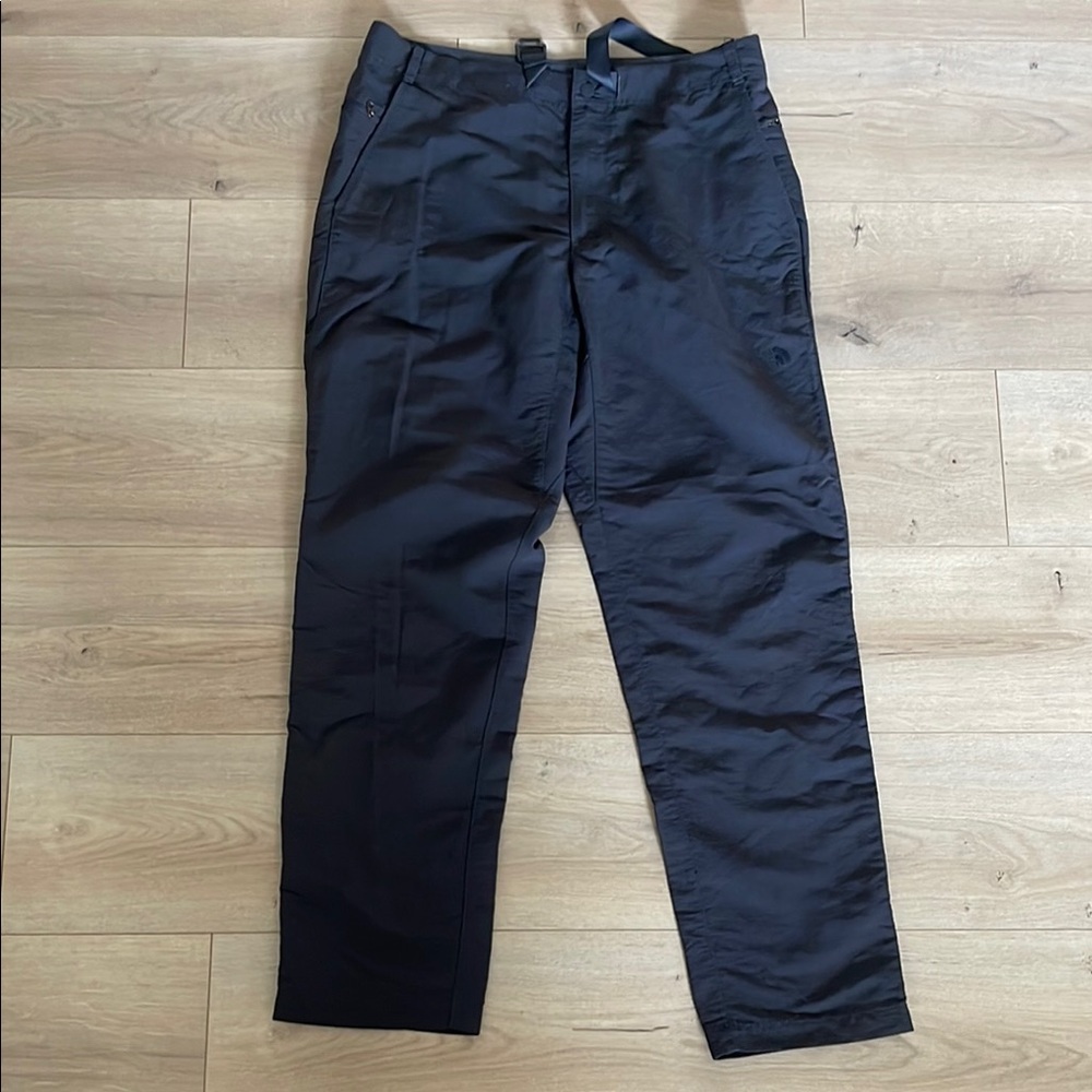 the North Face Hiking Pants Size 33